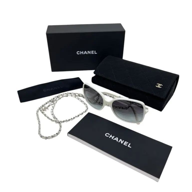 CHANEL OCCHIALI DA SOLE QUADRATI CON CATENA
