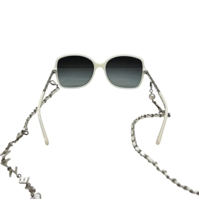 CHANEL OCCHIALI DA SOLE QUADRATI CON CATENA