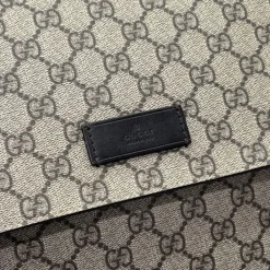 GUCCI BORSA PER ACCESSORI DA BEBÈ GG SUPREME MISURA MEDIA